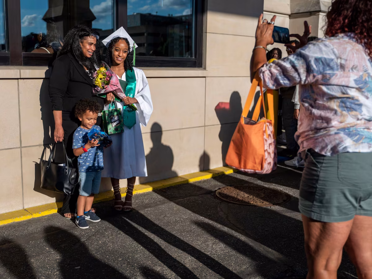 Students get automatic admission to Indiana public colleges with new diploma