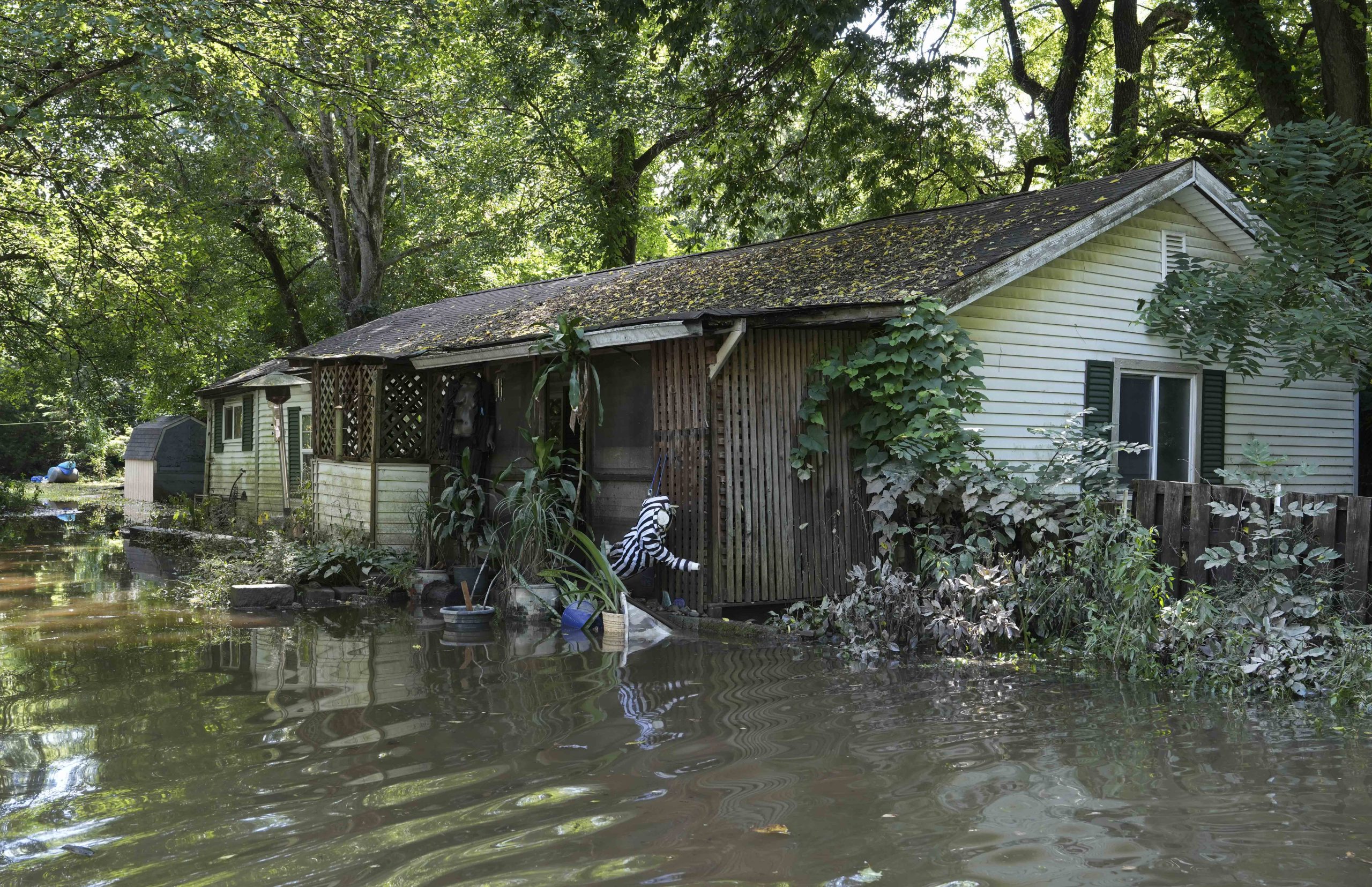 Hogsett extends disaster declaration, waives permit fees for flood damages